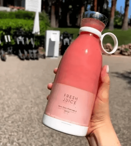 SnowLuxe Portable Blender Bottle - Blend Anywhere, Anytime!